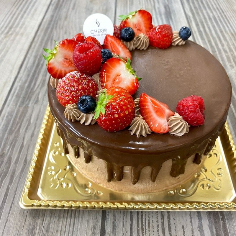 ☆ドリップケーキ | シェリール鈴鹿 ご予約